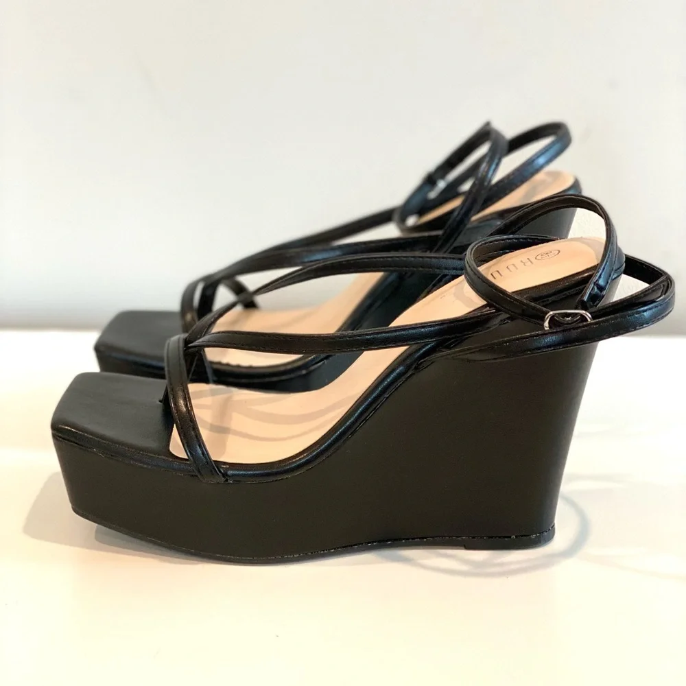 Black Wedge Sandals with Platform and Ankle Strap size 8 - Picture 6 of 15